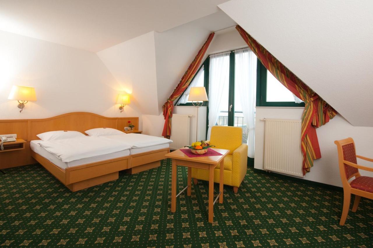 Hotel Etzhorner Krug Oldenburg Esterno foto