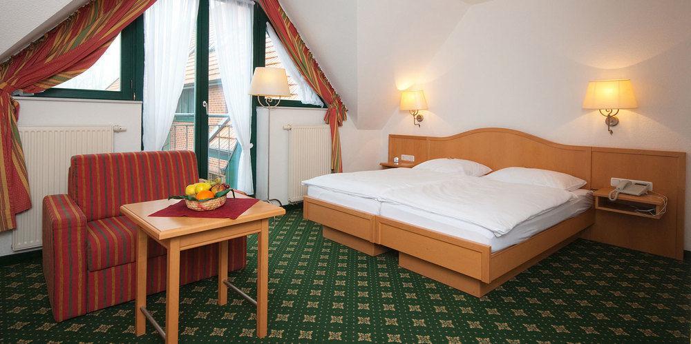 Hotel Etzhorner Krug Oldenburg Esterno foto